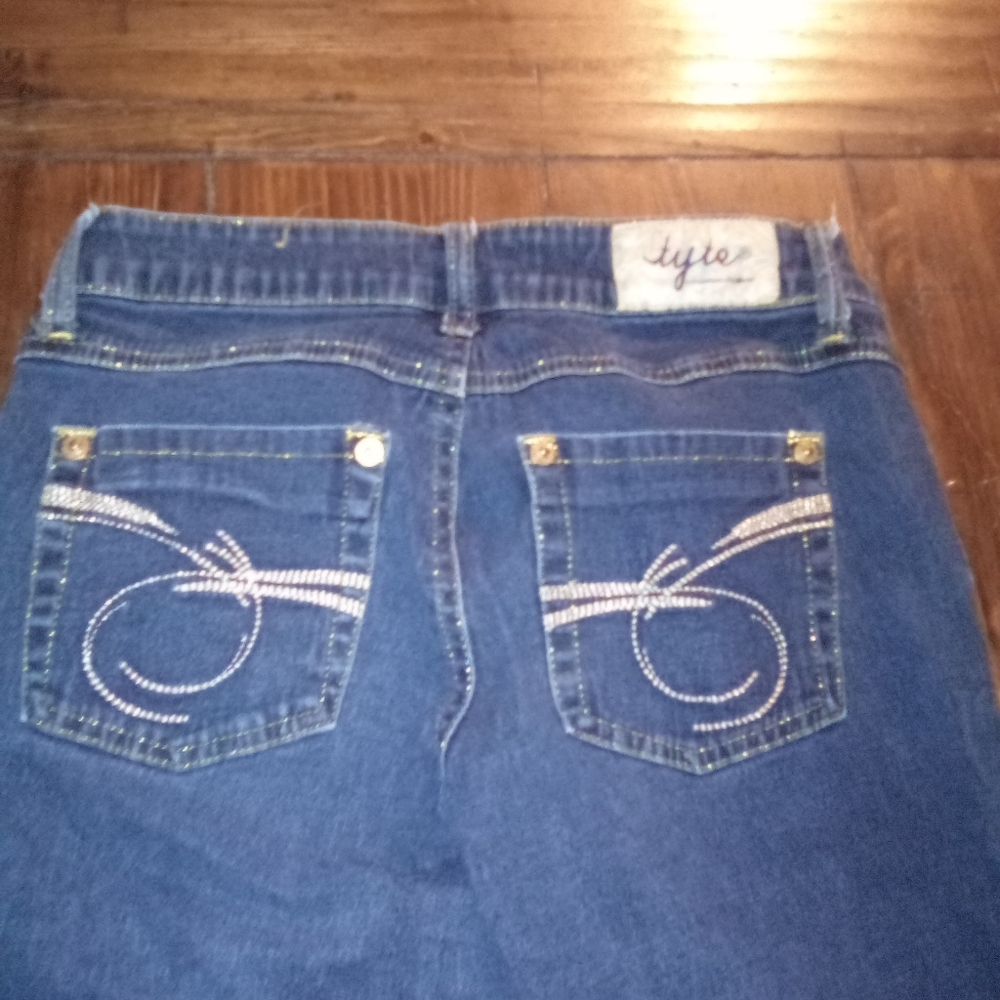 Jeans - Picture 4 of 4